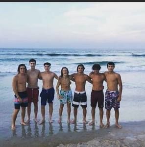 Meet your Posher, Logan